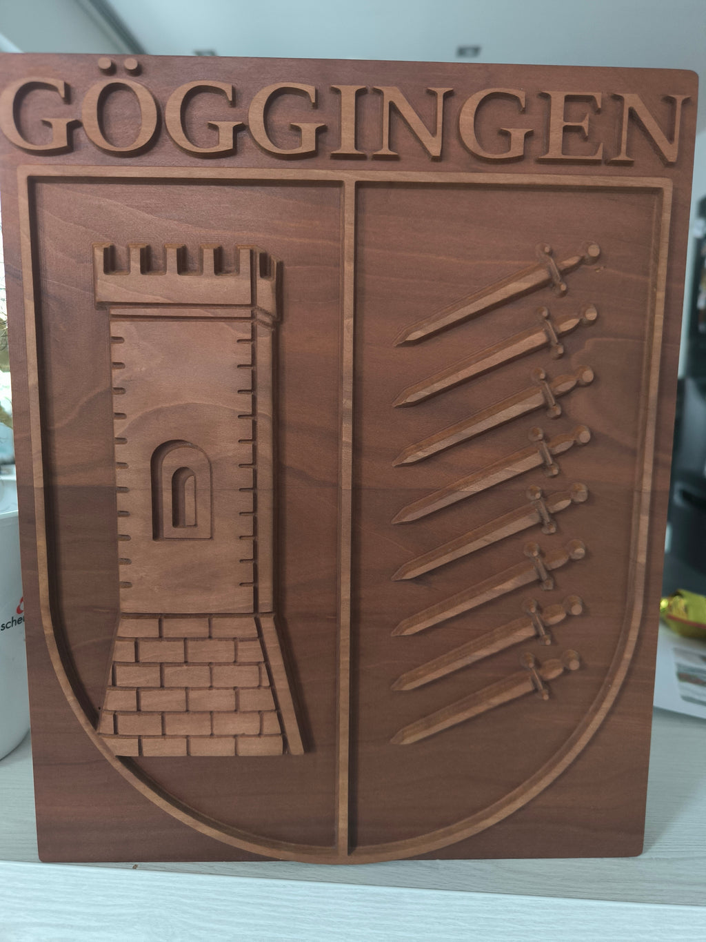 Wappen aus Holz individuell anfertigen | CNC-gefräst & 3D-Modell
