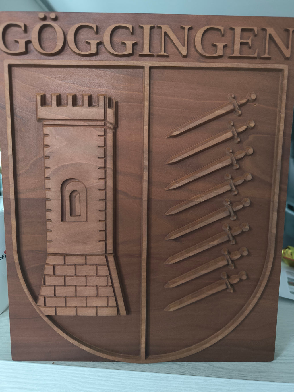 Wappen aus Holz individuell anfertigen | CNC-gefräst & 3D-Modell