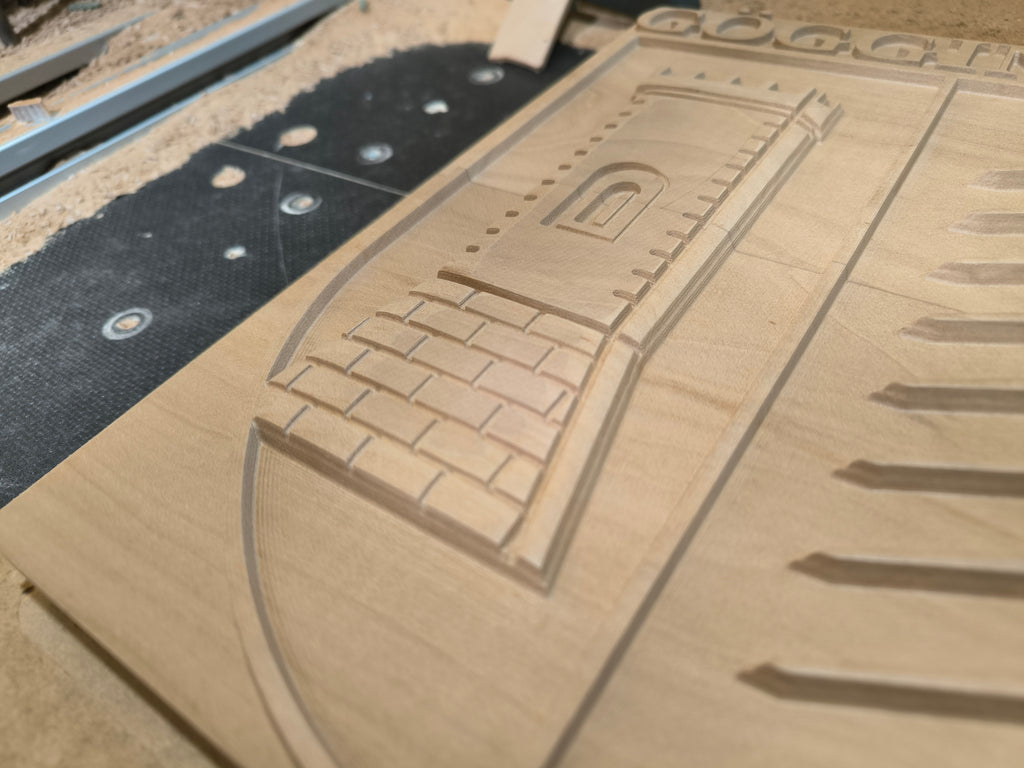 Wappen aus Holz individuell anfertigen | CNC-gefräst & 3D-Modell
