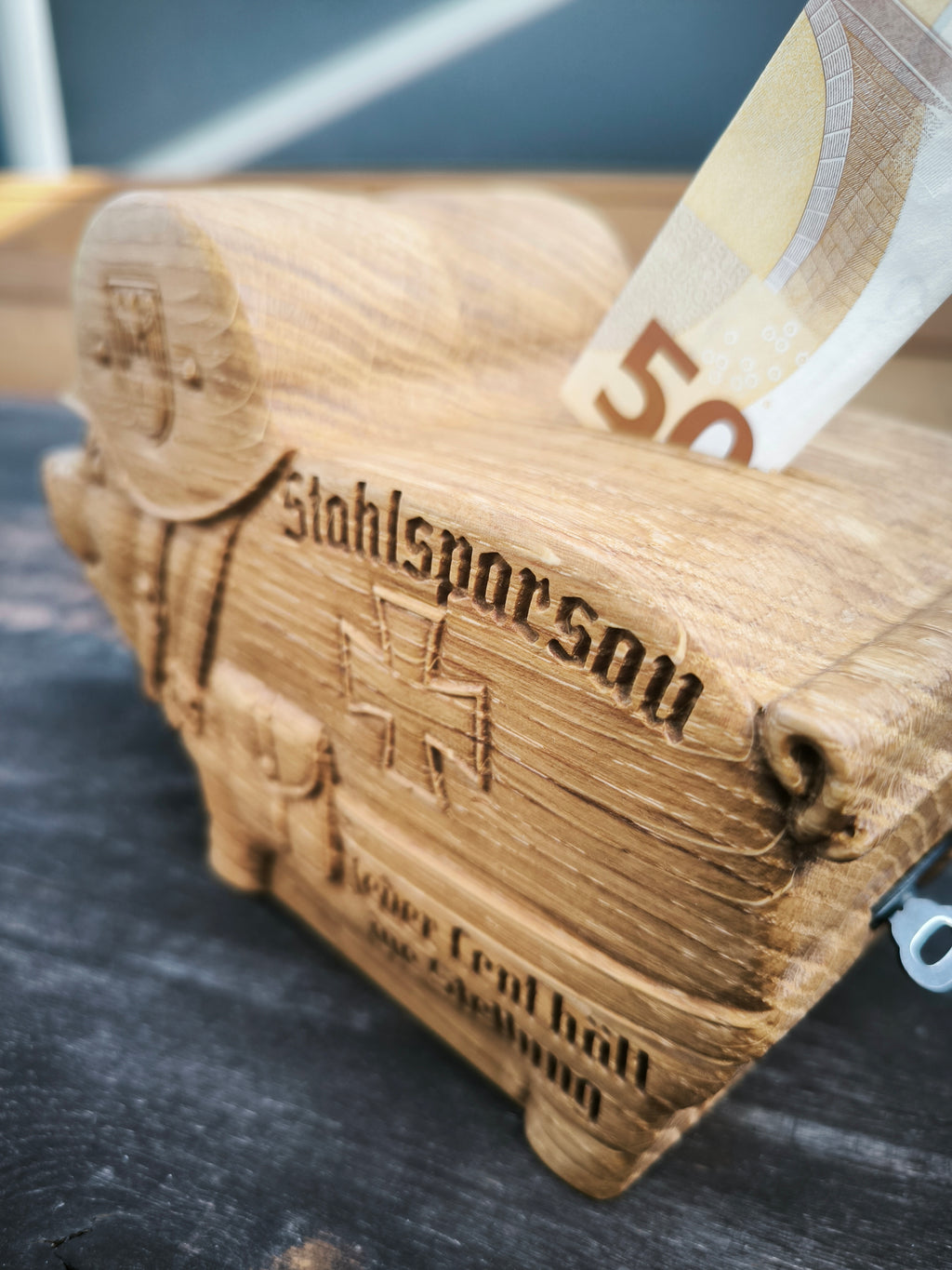 Sparschwein, Sparbüchse, Spardose -  "Stahlsparsau" aus Holz mit Musikfunktion – Handgefertigte Spardose mit individuellem MP3-Sound